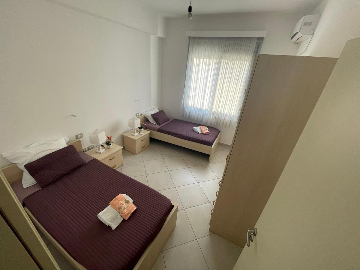 Orikum Apartments Bagian luar foto