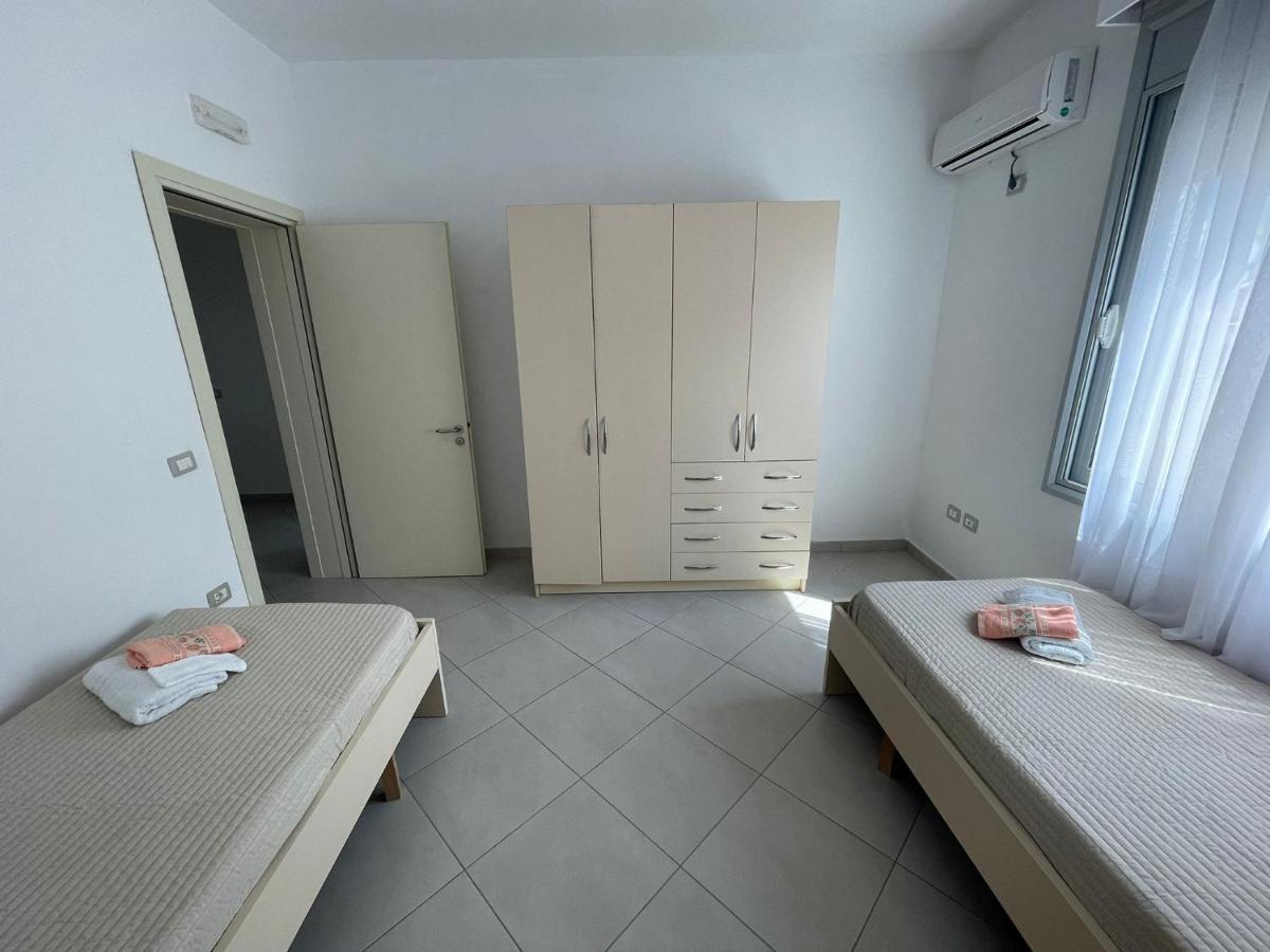 Orikum Apartments Bagian luar foto