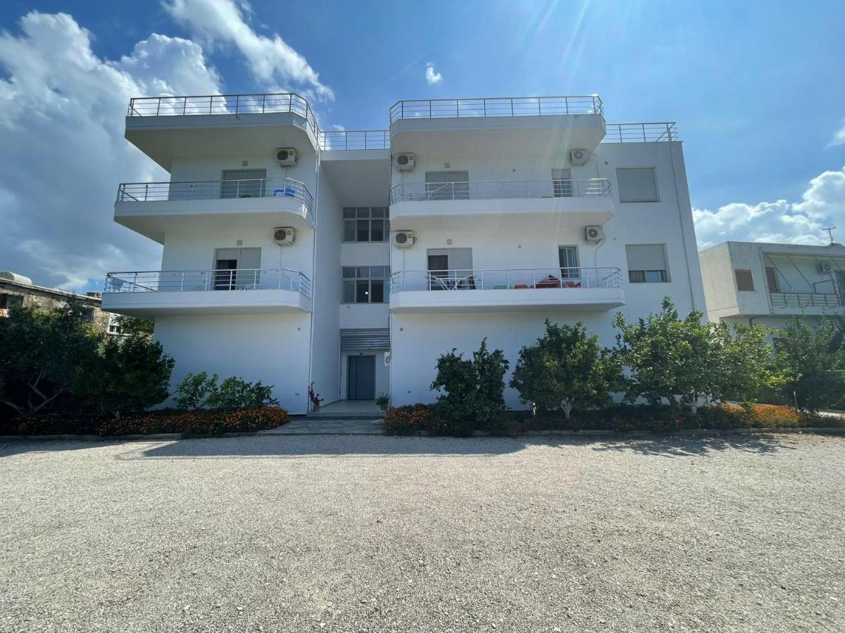 Orikum Apartments Bagian luar foto